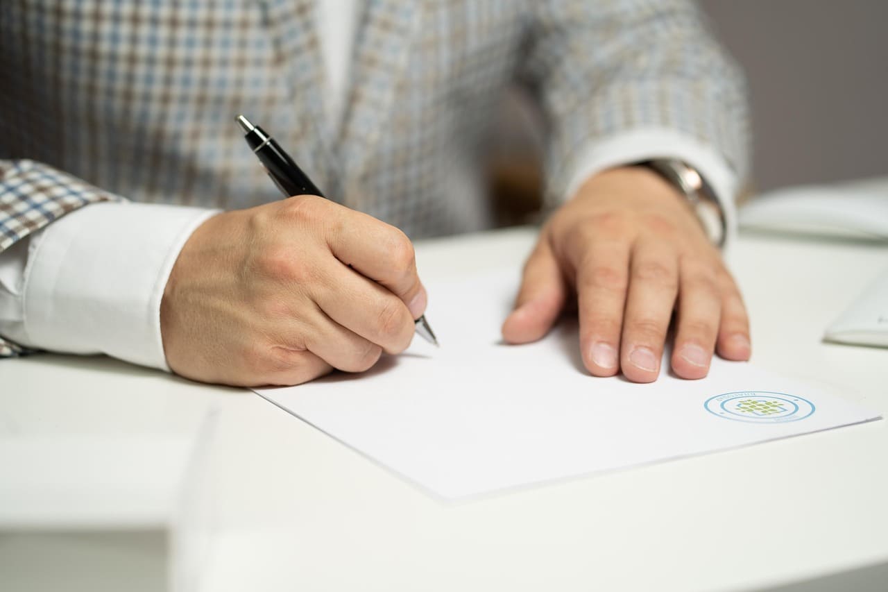 Mengapa Pengurusan Surat Keterangan Desa Masih Dianggap Rumit? Inilah Solusinya